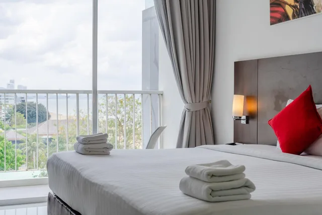 غرفة بسرير مزدوج بإطلالة جزئية على البحر، Rodina Beach Hotel 8/10