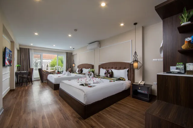 غرفة عائلية بسريرين كوين بشرفة، Splendid Pearlight Hotel 1/2