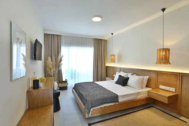 غرفة سوبيريور بسرير كوين بإطلالة على البحر، Lavinya Otel 2/4