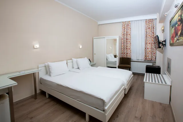 Inner, Twin Beds، Hotel Abc 2/7