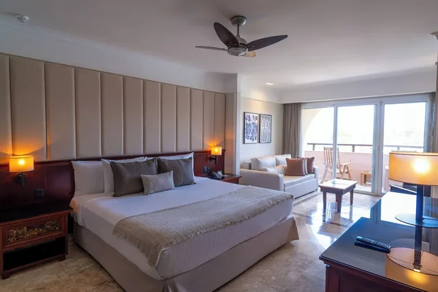 Junior Suite, Signature Level، The Signature Level at Grand Palladium Imbassaí Resort & Spa 1/6