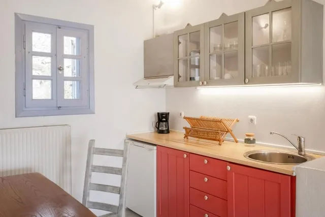 جناح جونيور بسرير مزدوج بإطلالة على الحديقة مع أريكة، Nama Villas 2/2