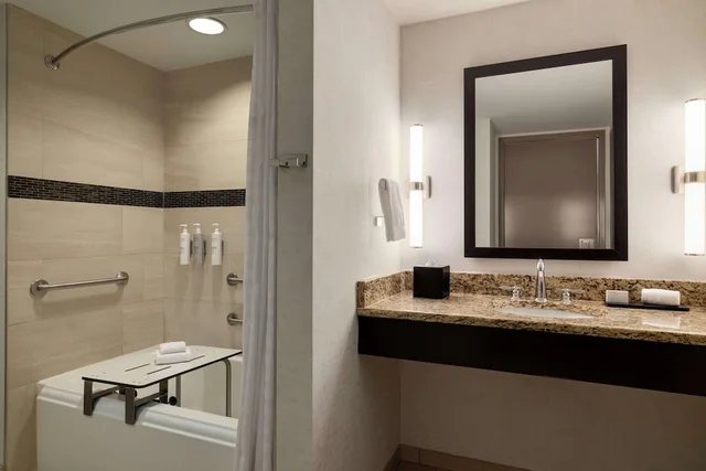 Premium, Suite, 2 Queen Beds, Accessible, Embassy Suites Chattanooga / Hamilton Place 6/6