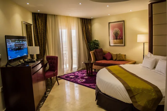Honeymoon, Suite, Double Bed, Pool and Sea View، TOLIP TABA RESORT AND SPA 2/5