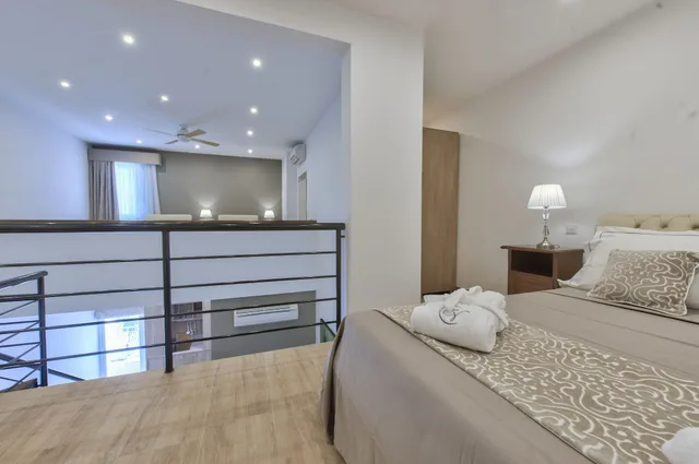 2 Bedrooms, Suite, 2 Queen Beds, Garden View, Sofa, PALAZZO VIOLETTA 1/10