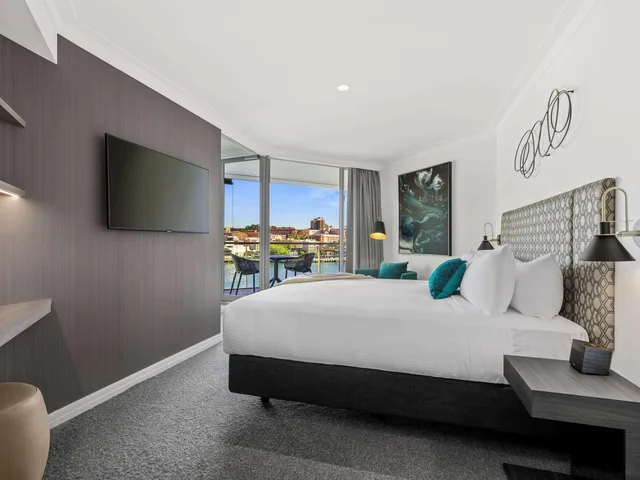 جناح ديلوكس بسرير كينج، Pullman Quay Grand Sydney Harbour 3/4