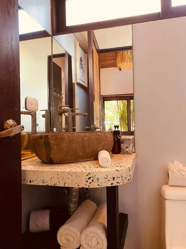 Studio, Queen Bed, Beach Side, Kitchen, Lua Villas 6/8