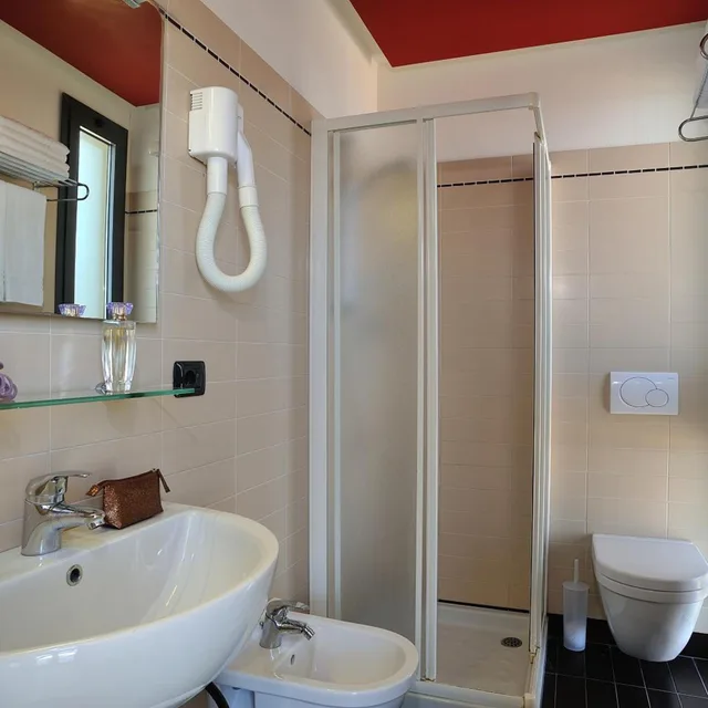 غرفة بسرير مزدوج أو سريرين منفصلين، Hotel Bridge 5/10