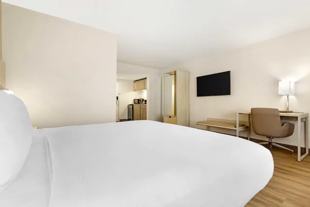 جناح بسرير كينج، Best Western Plus Sugar Land-Stafford 2/8