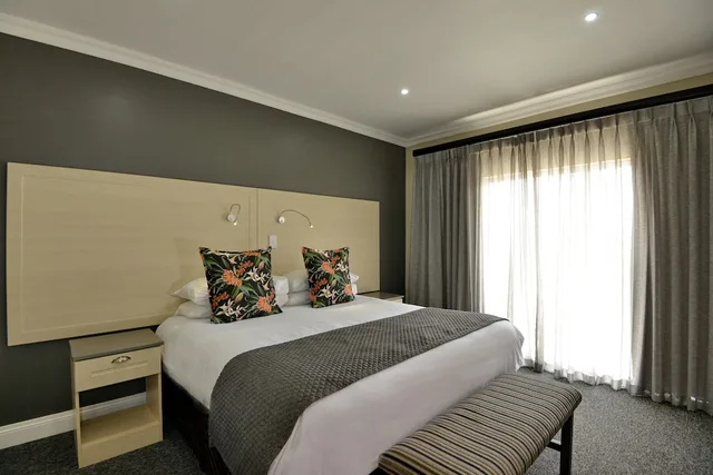 2 Bedrooms, Deluxe, House, King and Twin Beds، Dunkeld Country Estate 2/4