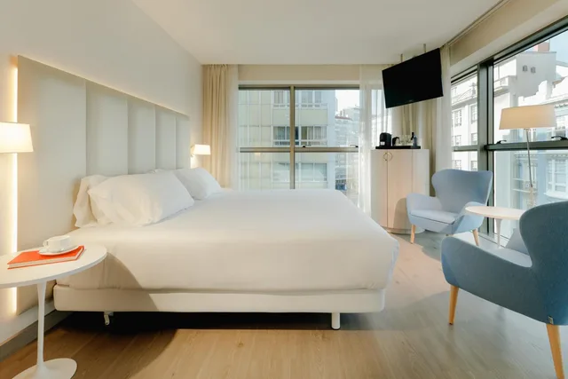 غرفة ديلوكس بسرير كينج، Hesperia A Coruna Centro 2/6