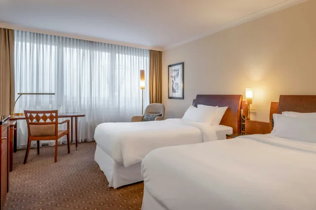 غرفة بسرير مزدوج، The Westin Grand Munich 1/2
