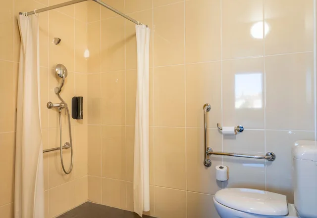 غرفة قياسية بسرير مزدوج، B&B HOTEL MARTIGUES Port de Bouc 2/2