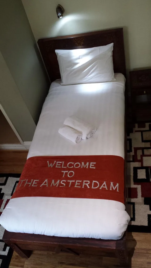 غرفة مفردة، Amsterdam Hotel 7/10