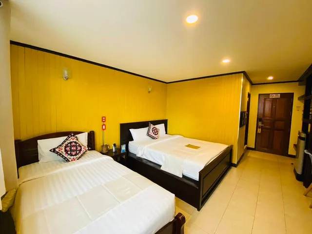 غرفة قياسية بسريرين منفصلين، Talay Sai Hotel At Thung Wua Laen 2/4