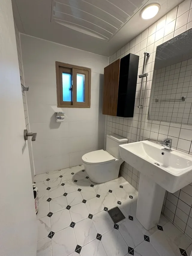 جناح بسرير كوين، R Guesthouse 4/4