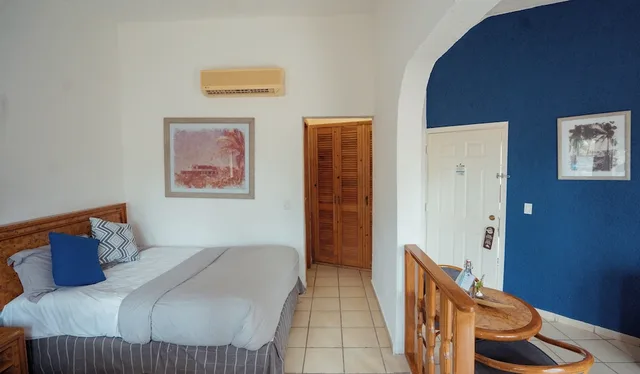 غرفة بسرير كينج بشرفة، Buena Vista Oceanfront & Hot Springs Resort 3/4