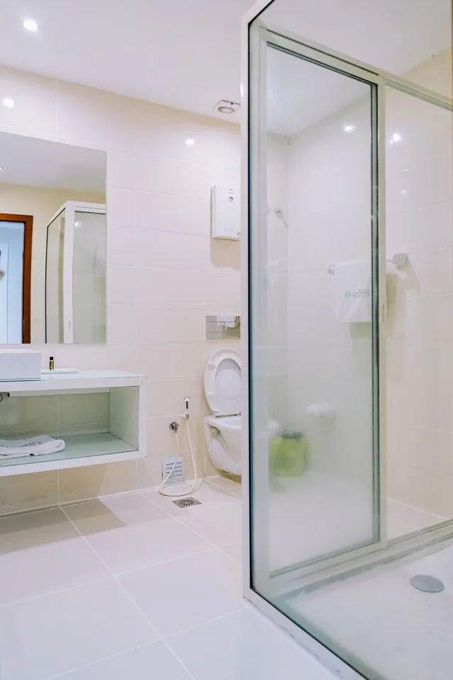 غرفة قياسية بسريرين منفصلين بإطلالة على القناة، Beira Terrace Hotel 5/5