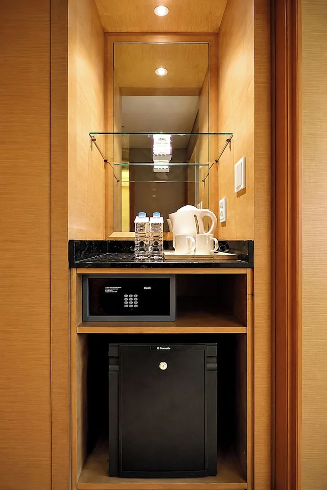 Grand, Hollywood, Twin Beds, Queen Bed، The Grand Hotel Daegu 10/10