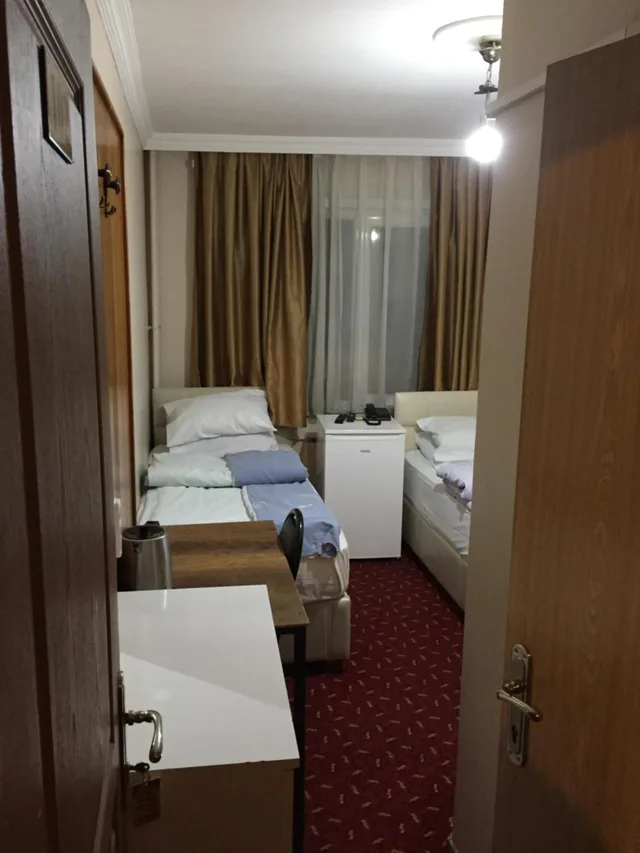 غرفة بسريرين منفصلين، Istanbul Paris Hotel And Hostel 3/8