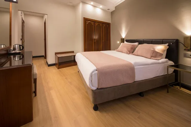 غرفة بسرير مزدوج، Vardar Palace Hotel 1/1