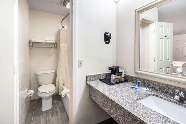غرفة بسريرين مزدوجين للمدخنين، Rodeway Inn Cadiz, KY 2/2