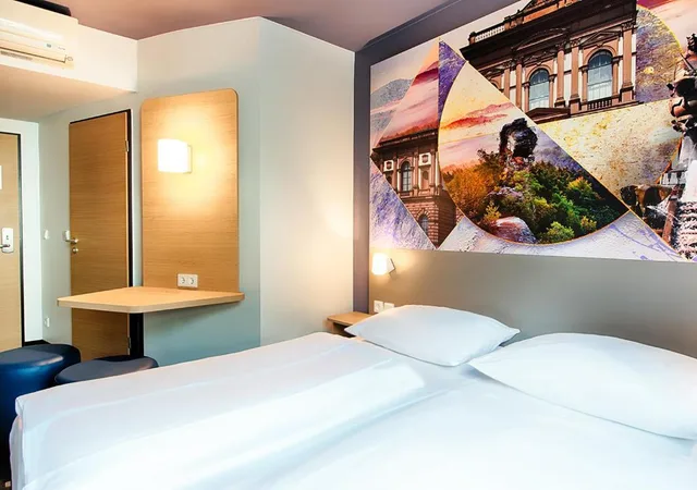 غرفة قياسية بسريرين منفصلين، B&B Hotel Kaiserslautern 1/1