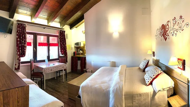 Room, Double Bed, Accessible, Villa ai Tigli 2/10