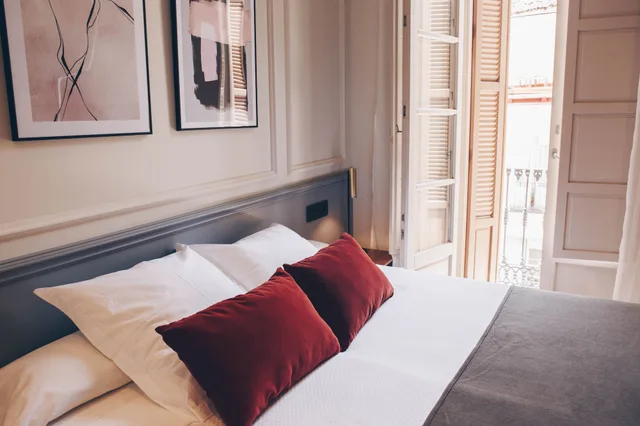 جناح جونيور بسريرين منفصلين بشرفة مع أريكة، Alcazaba Premium Hostel 3/6