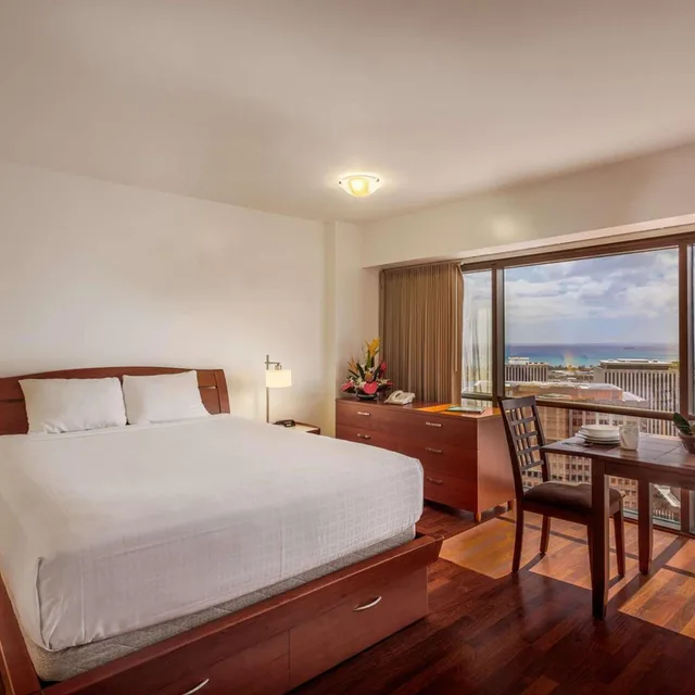 Harbor, Suite, Ocean or Ocean View، Aston at the Executive Centre Hotel 2/4