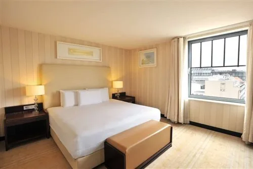 Penthouse Suite، Hilton Prague Old Town 1/4