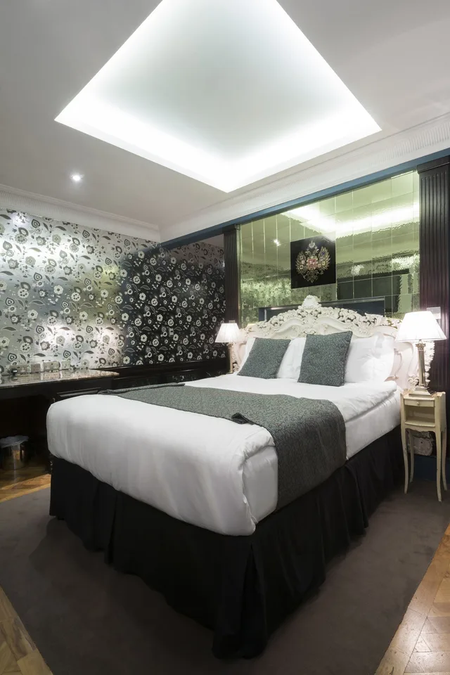 غرفة سوبيريور بسرير مزدوج، Le Monde Hotel 3/7