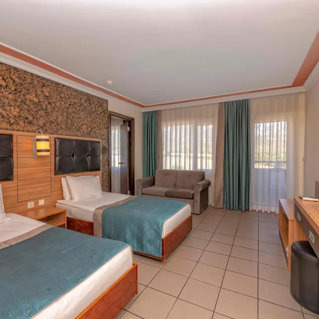 غرفة قياسية ثلاثية، Armas Kaplan Paradise Hotel 7/10