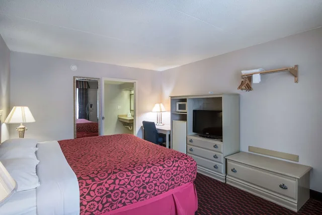 غرفة ديلوكس بسرير كينج، Motel6 London, KY 6/10
