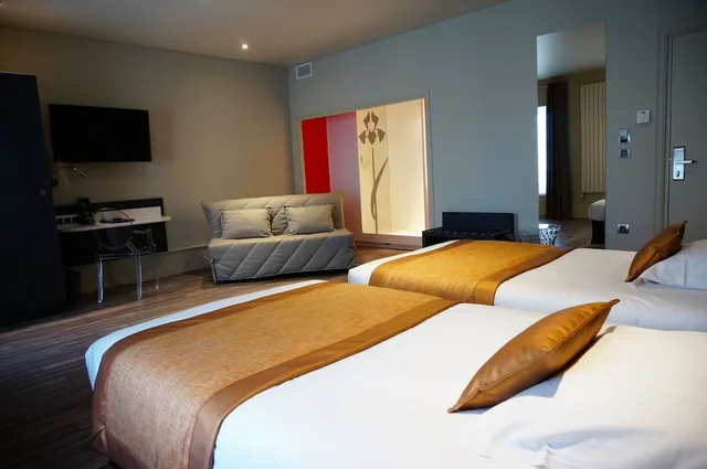 غرفة عائلية بسرير مزدوج مع أريكة، Hotel de Bourgogne 3/4