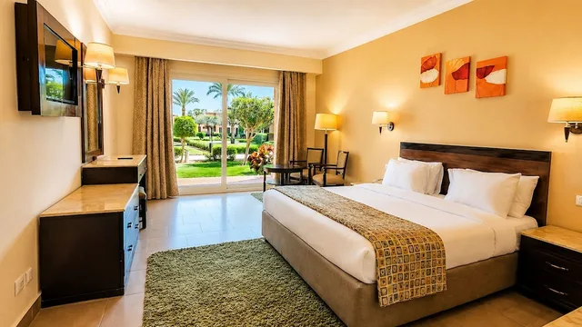 Garden, Classic, Twin Beds، Regency Plaza Aqua Park Spa Resort 4/10