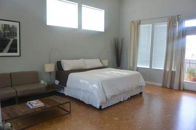 غرفة تنفيذية بسرير كينج، Modern B&B 1/5