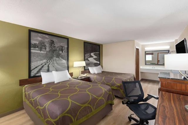 غرفة بسريرين مزدوجين للمدخنين، Super 8 By Wyndham Fort Mitchell Cincinnati Area 4/8