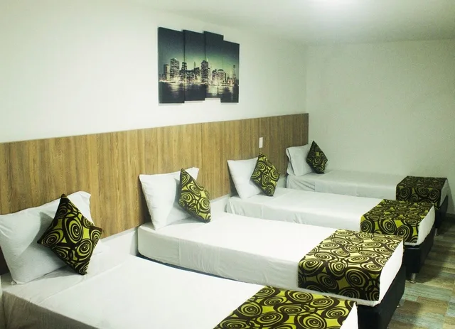 غرفة رباعية بغرفة نوم واحدة، Hotel Palmas Del Estadio 5/10