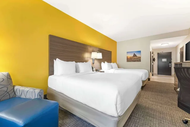 غرفة بسريرين كوين لذوي الإعاقة، Comfort Inn Portales 3/4