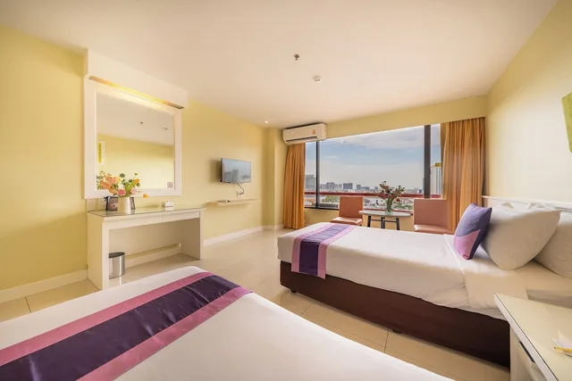 غرفة سوبيريور بإطلالة على النهر، Tongtara Riverview Hotel 7/10