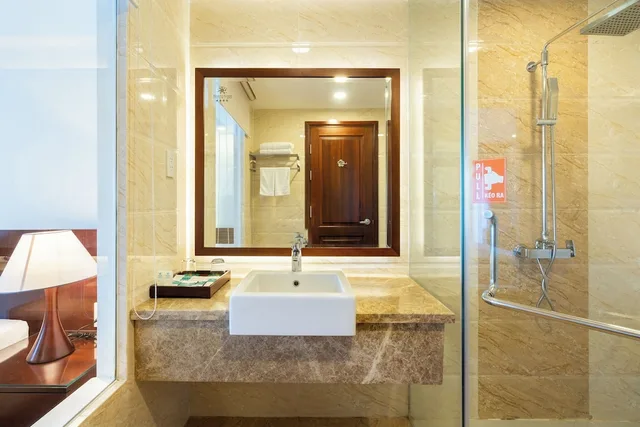غرفة سوبيريور بسريرين منفصلين بإطلالة على المدينة، Hoang Ngoc Beach Resort 4/4