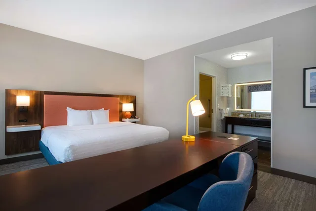 جناح استوديو بسرير كينج، Hampton Inn Suites Harvey New Orleans West Bank 1/6