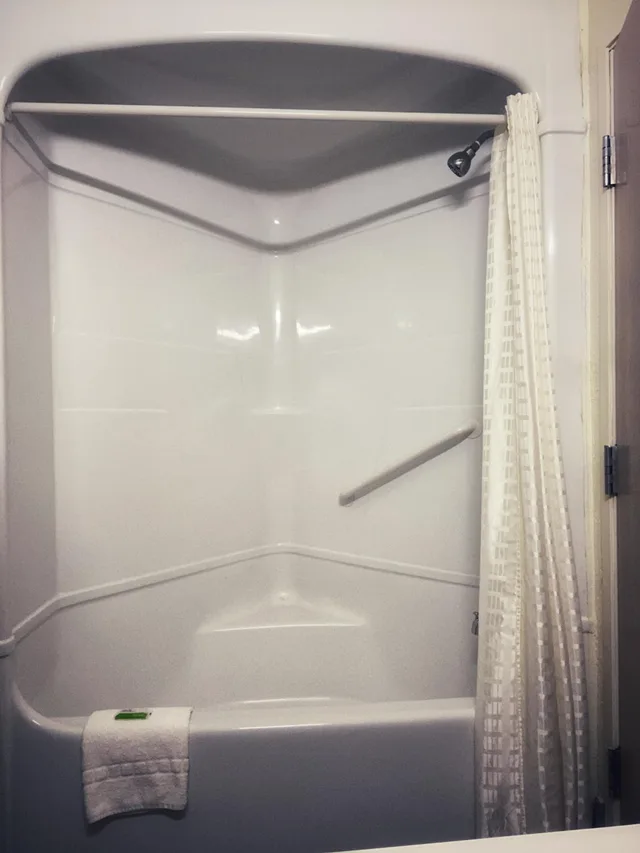 غرفة قياسية بسرير مزدوج، Best Western Executive Inn Battle Creek 6/6