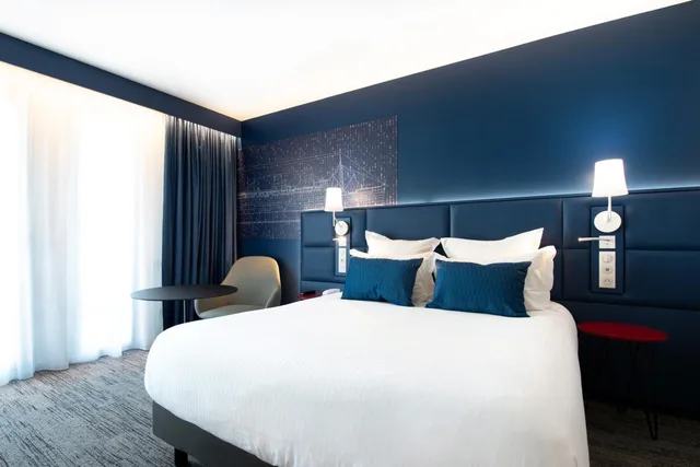 غرفة قياسية بسرير مزدوج بشرفة، Hotel Mercure Toulon La Seyne-Sur-Mer 4/9