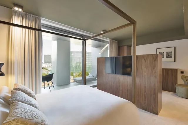 جناح جونيور بشرفة، Hotel SB Glow 2/2