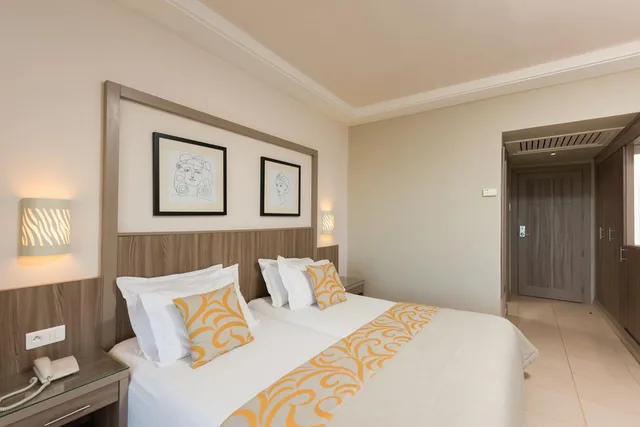 غرفة بإطلالة على المسبح مفردة بسرير مزدوج، Iberostar Waves Mehari Djerba 1/3
