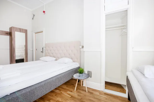 غرفة ثلاثية، Hotell Gota Avenyn 1/1