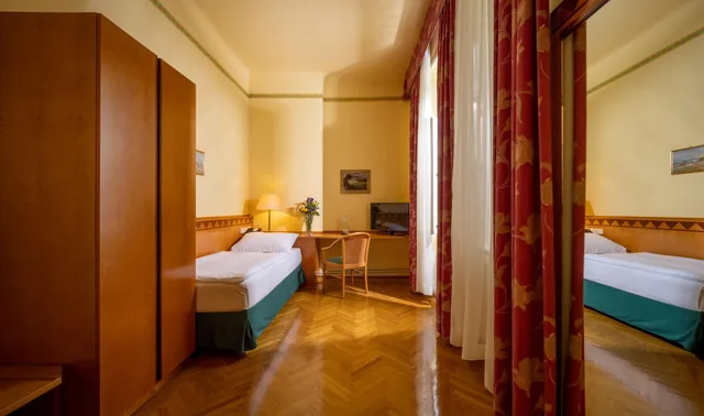 غرفة أساسية مفردة، Hotel Post 7/12