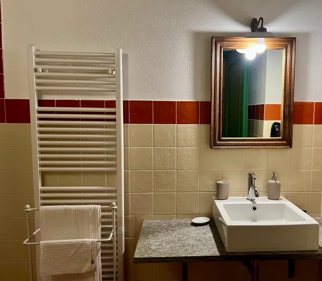 جناح، Le Serre Suites and Apartments 5/5